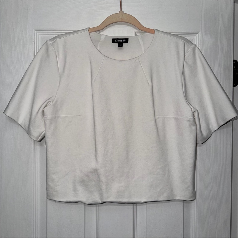 Express Women's White Short Sleeve Cropped Top
